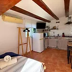 Markethome Plataneras 2 山林小屋 *
